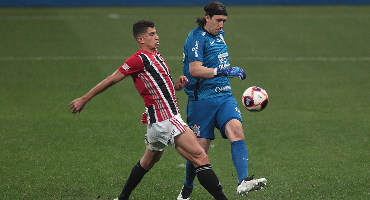 Corinthians cede empate al final, pero mantiene tabú con São Paulo en el Neo Química Arena